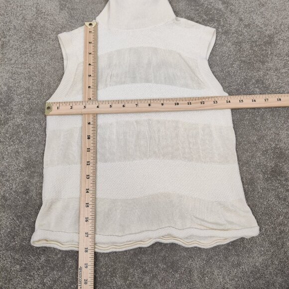 St John Women's Wool Turtleneck Sweater Size Medium Quiet Luxury Old Money - Picture 5 of 5